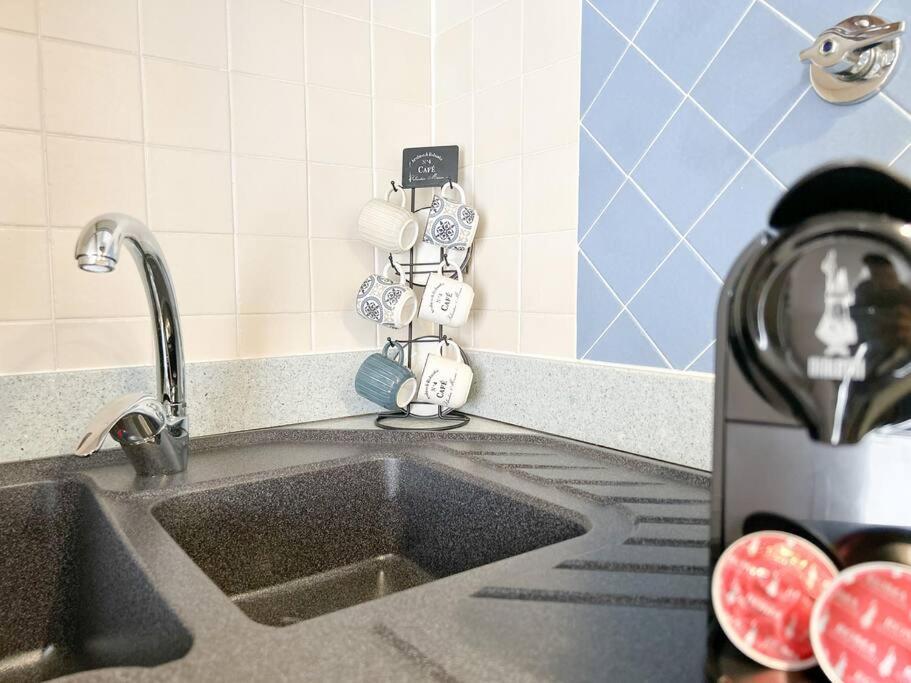 Elegante Mansarda 300Mt Dal Mare - Centro - Wifi Apartment Savona Exterior photo